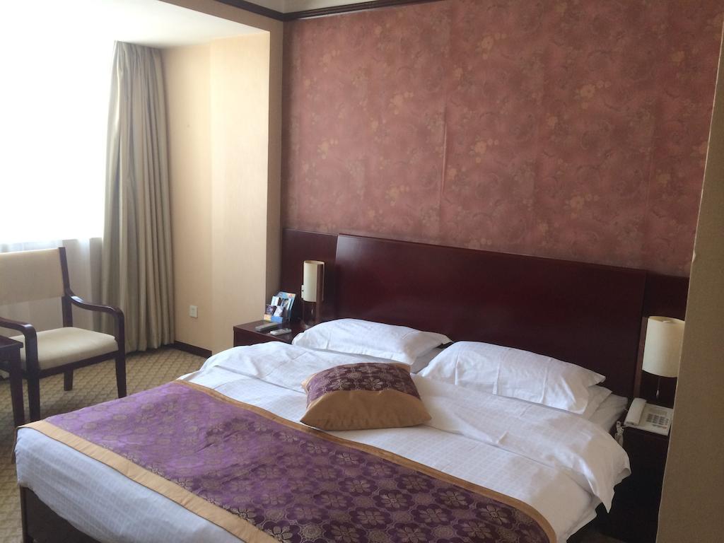 Kunming Jinmao Hotel Екстер'єр фото