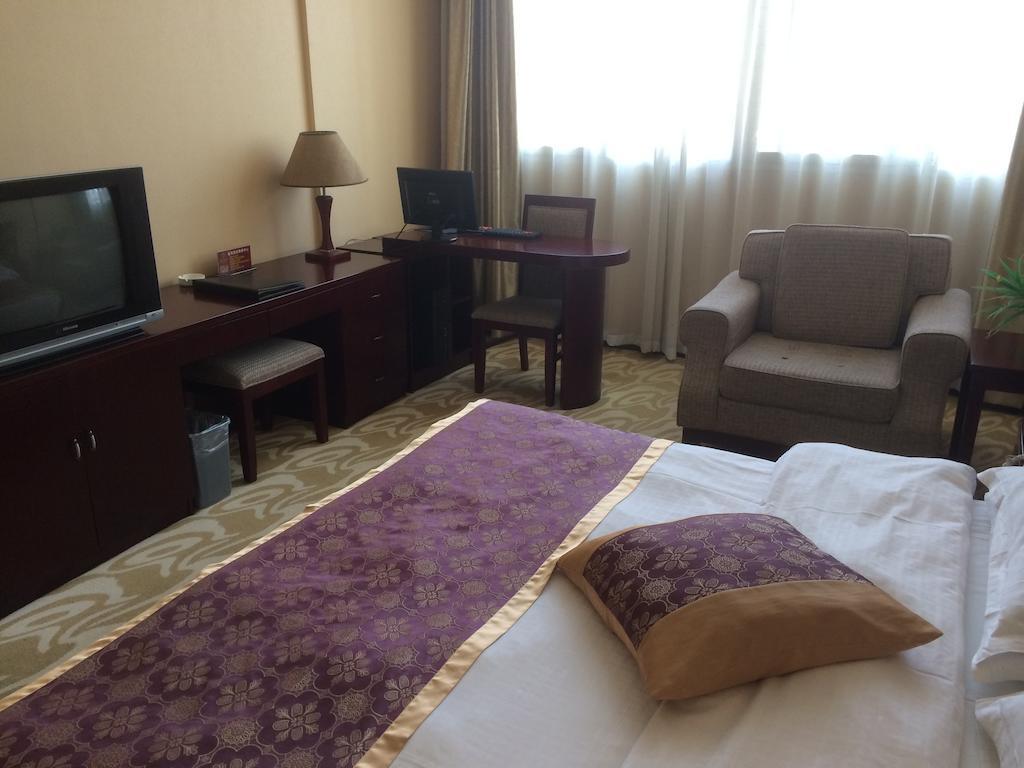 Kunming Jinmao Hotel Екстер'єр фото